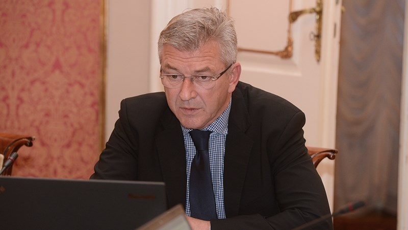 Potpredsjednik Ostojić: U izbjegličkoj krizi dosad je potrošeno 22 milijuna kuna, a troškovi će se pokriti iz EU fondova